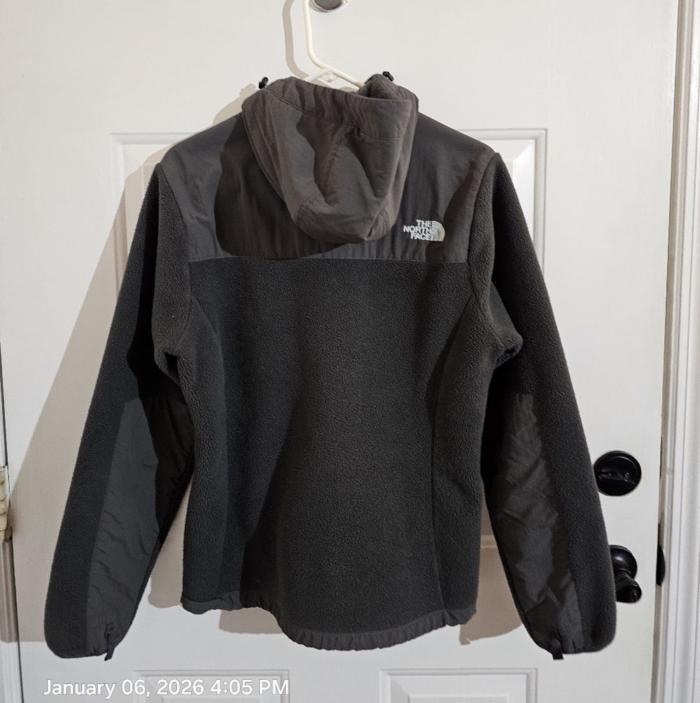 The North Face Womens Dark Gray  Denali Jacket With Hood - Picture 6 of 16